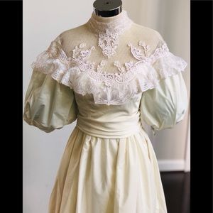 Vintage Wedding Dress
